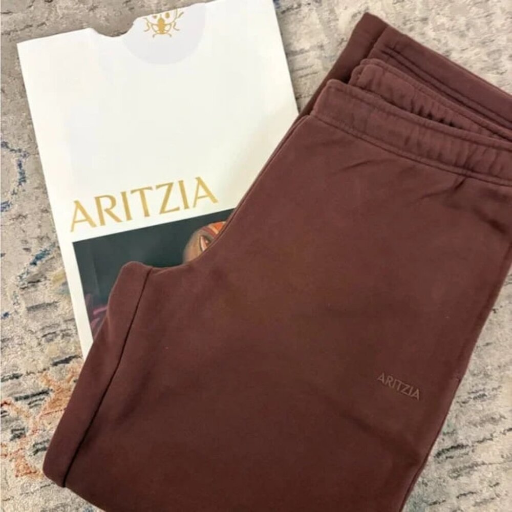 Aritzia Chocolate Sweatfleece Pants